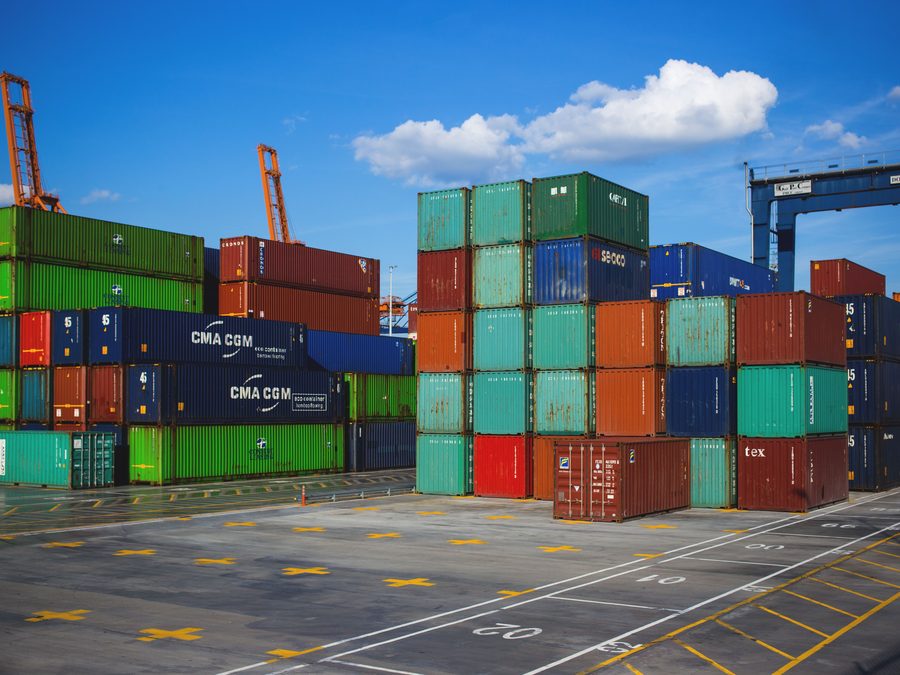 Freight forwarder container park